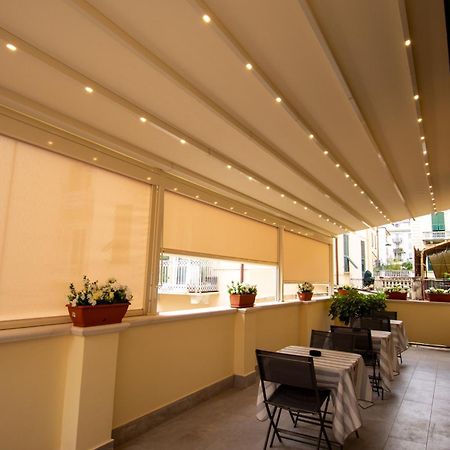 Affittacamere E Appartamenti - Rent Rooms And Apartments Le Camere Nel Corso - Adults Only La Spezia Exterior photo