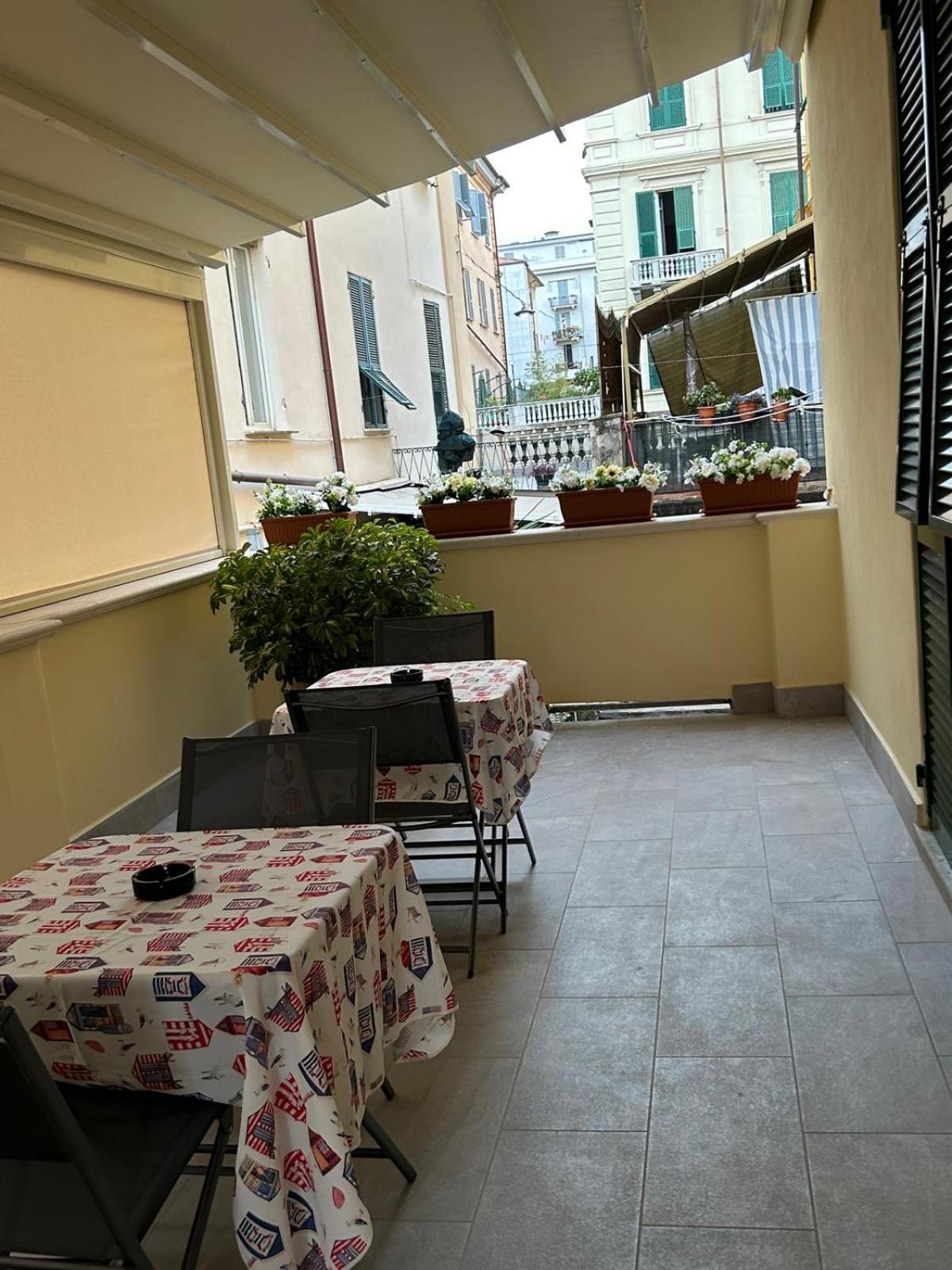 Affittacamere E Appartamenti - Rent Rooms And Apartments Le Camere Nel Corso - Adults Only La Spezia Exterior photo