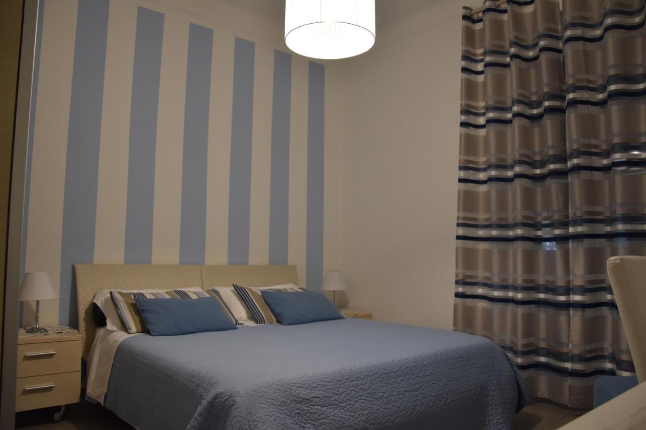 Affittacamere E Appartamenti - Rent Rooms And Apartments Le Camere Nel Corso - Adults Only La Spezia Exterior photo